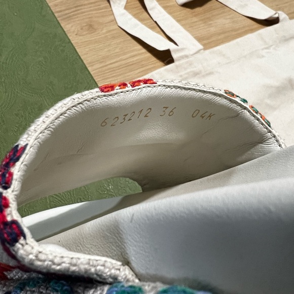 GUCCI WOMEN'S PLATFORM SLIDE SANDAL - Picture 3 of 9